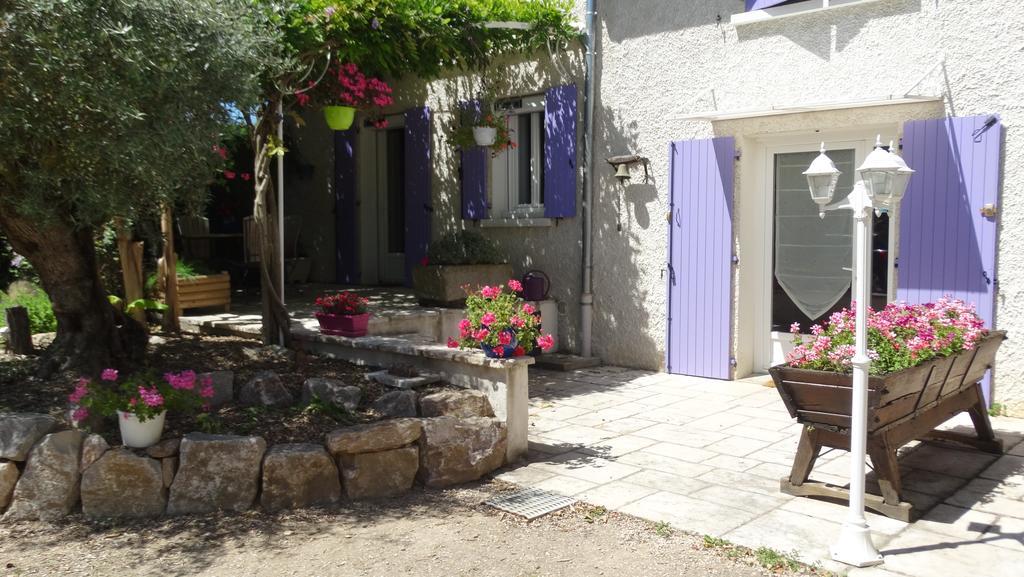 Bed and Breakfast Les Glycines Cheyssieu Exterior foto
